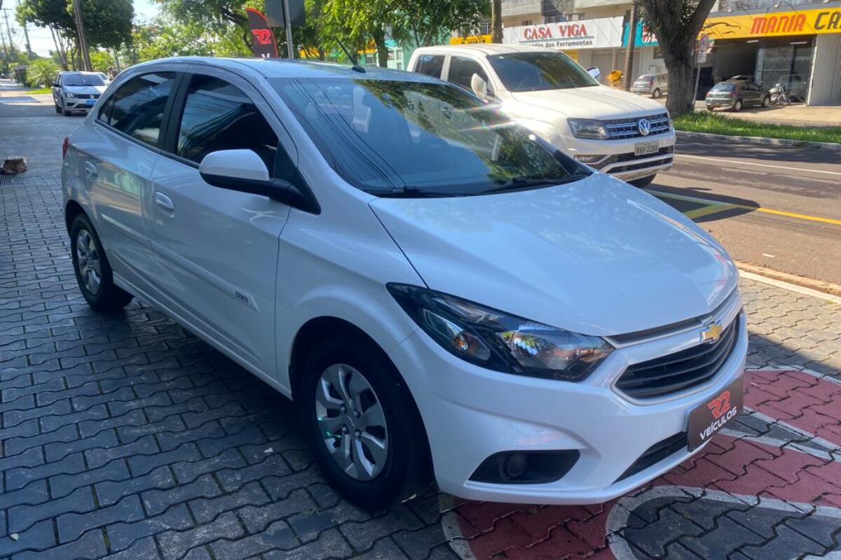 CHEVROLET-ONIX-LT-1.0-COMPLETO-FLEX-BRANCO-MANUAL-2019-2019 (6)