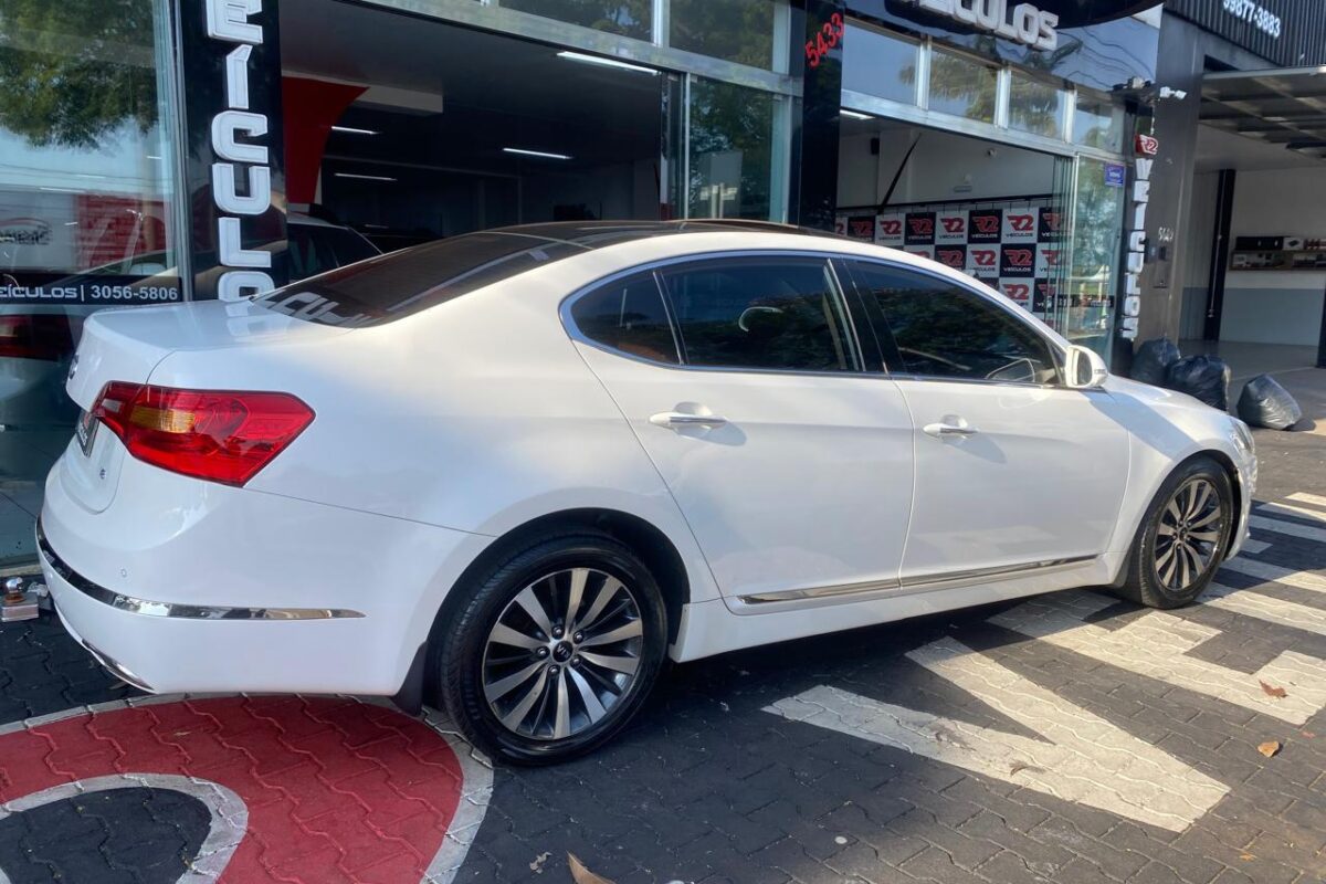 KIA-CADENZA-EX-3.5-V6-24V-AUTOMÁTICO-COMPLETO-BRANCO-2011-2012 (7)