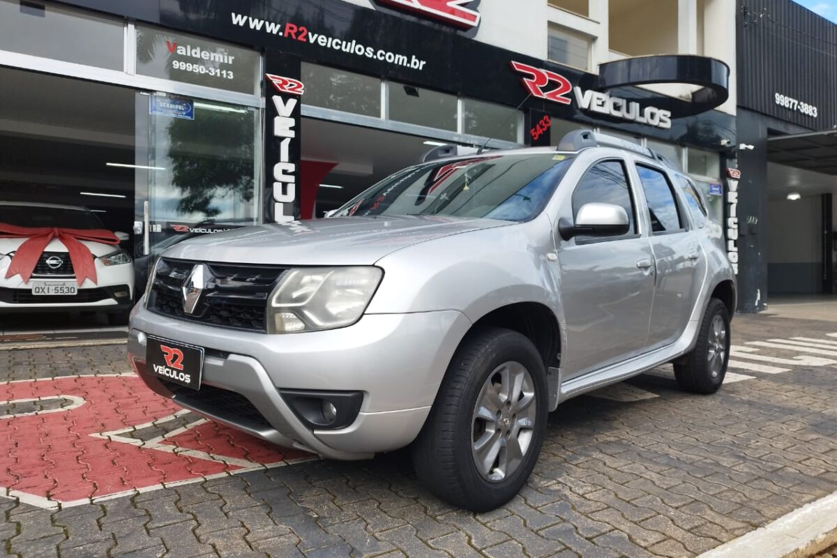 RENAULT-DUSTER-1.6-EXPRESSION-4X2-COMPLETO-2015-2016-PRATA (1)