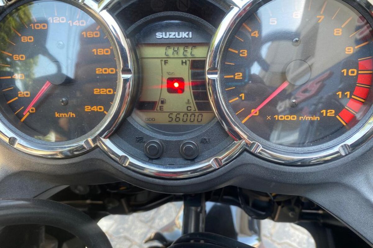 SUZUKI-DL-1000-V-STROM-2005-2006-PRETA (4)