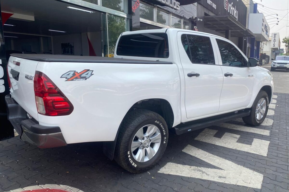 TOYOTA-HILUX-CD-4X4-2.8-MANUAL-COMPLETA-BRANCA-2018-2018 (11)